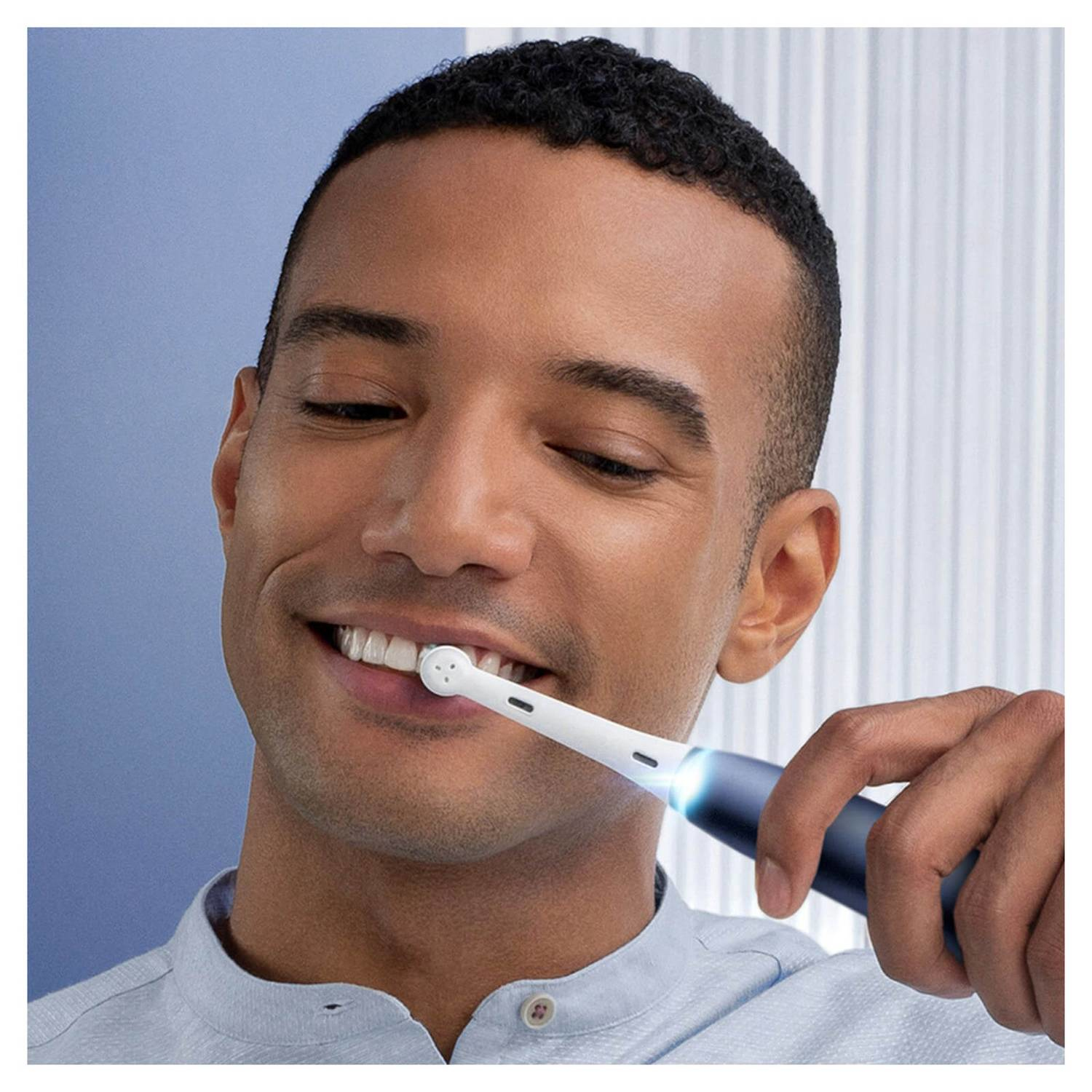 Oral-B iO Series 7N Sapphire Blue Volwassene Vibrerende tandenborstel Blauw - Afbeelding 3