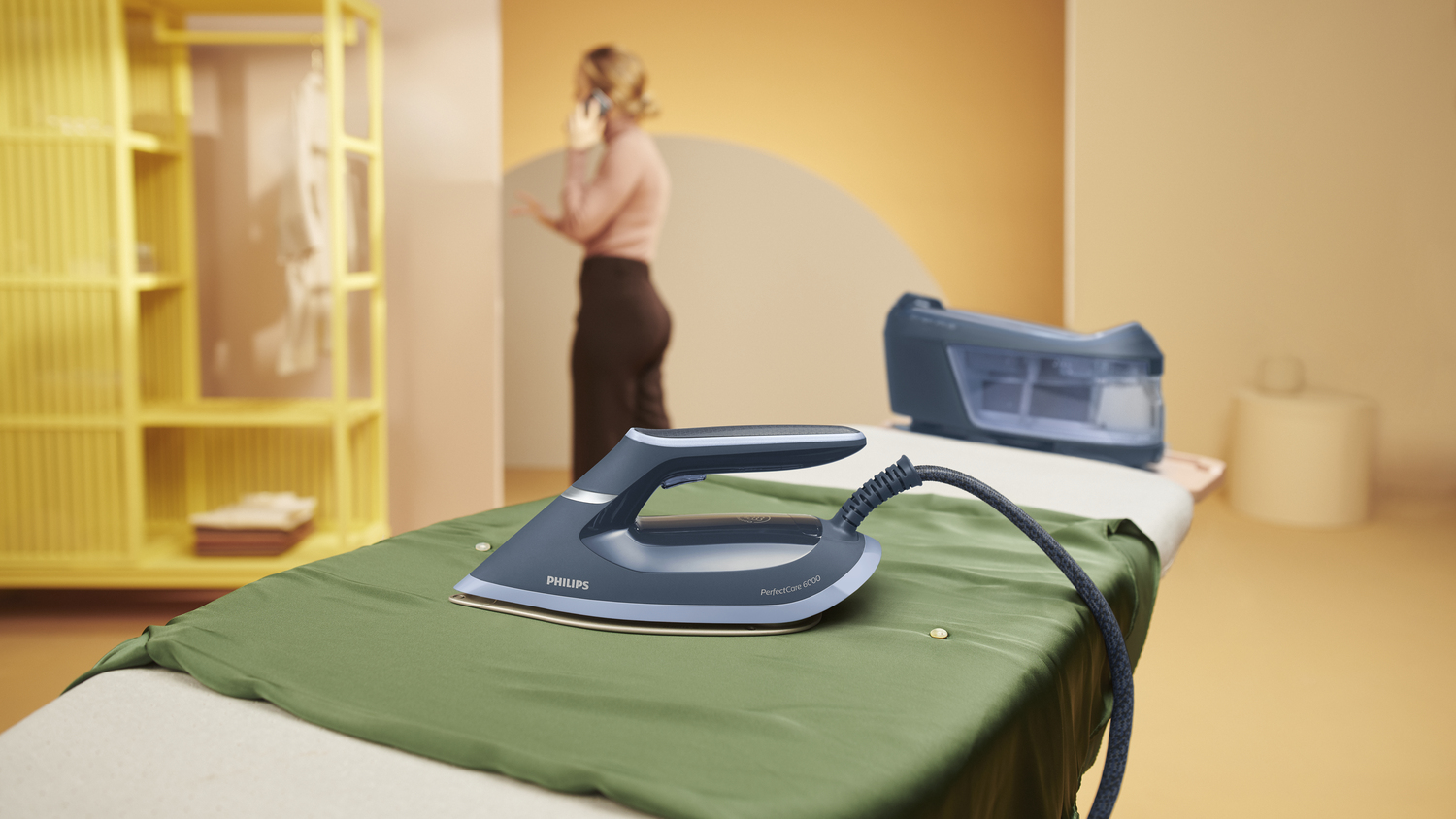 Philips 6000 series PSG6042/20 stoomstrijkijzer station 2400 W 1,8 l SteamGlide Advanced Blauw - Afbeelding 17